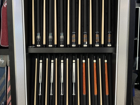 Mua Cơ Bida Ở Đâu Chất Lượng Có Giá Tốt Nhất, Chính Hãng? Đến Ngay Billiards Omega
