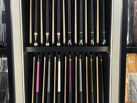 Mua Cơ Bida Ở Đâu Chất Lượng Có Giá Tốt Nhất, Chính Hãng? Đến Ngay Billiards Omega