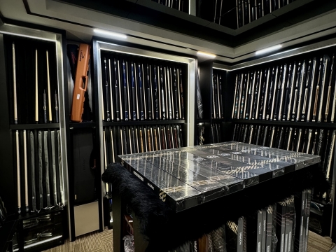 Mua Cơ Bida Ở Đâu Chất Lượng Có Giá Tốt Nhất, Chính Hãng? Đến Ngay Billiards Omega