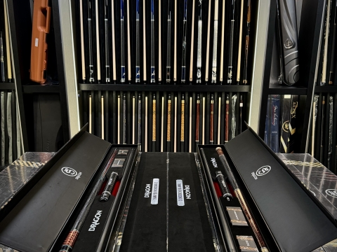 Mua Cơ Bida Ở Đâu Chất Lượng Có Giá Tốt Nhất, Chính Hãng? Đến Ngay Billiards Omega
